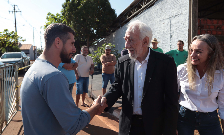 Com apoio do Estado, chaves da casa própria são entregues a famílias de Japurá
