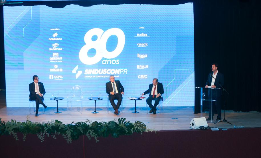 Governador ressalta parceria entre Estado e construção civil no desenvolvimento do Paraná