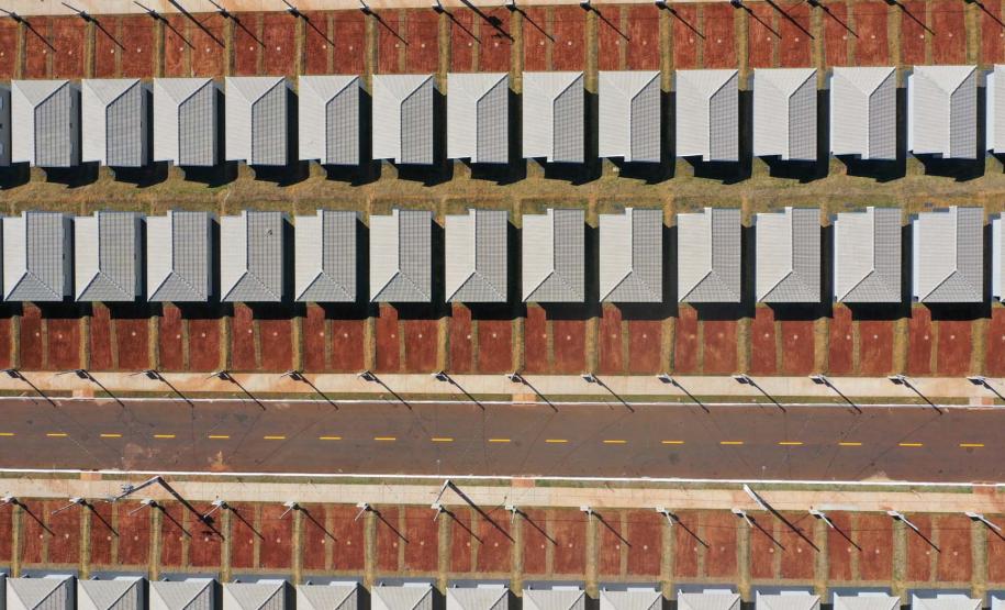 Governador inaugura bairro planejado e anuncia R$ 106 milhões da Sanepar em Cianorte