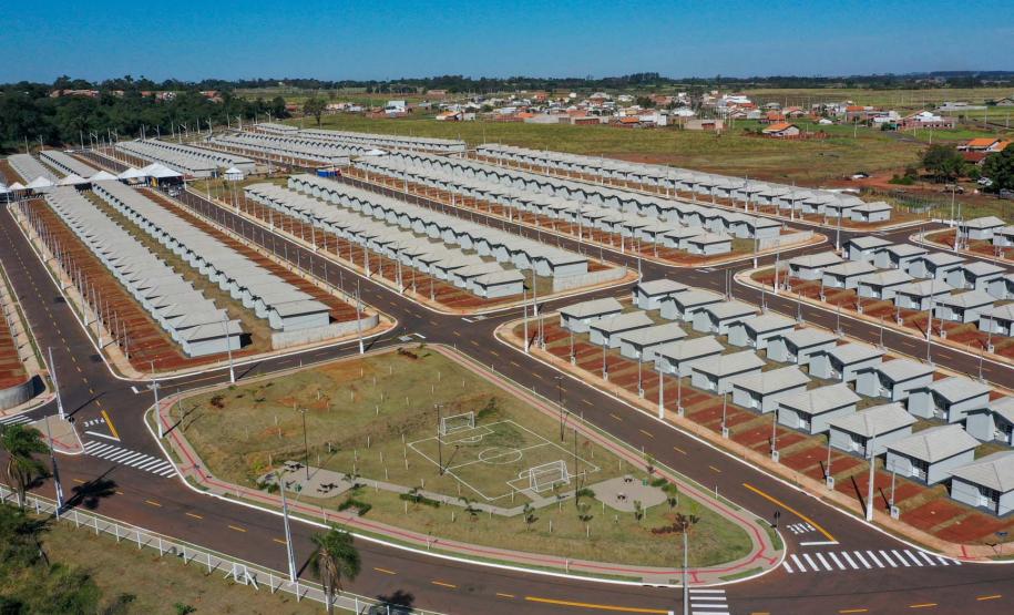 Governador inaugura bairro planejado e anuncia R$ 106 milhões da Sanepar em Cianorte