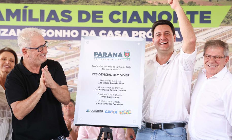Governador inaugura bairro planejado e anuncia R$ 106 milhões da Sanepar em Cianorte