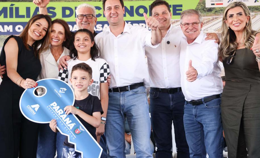 Governador inaugura bairro planejado e anuncia R$ 106 milhões da Sanepar em Cianorte
