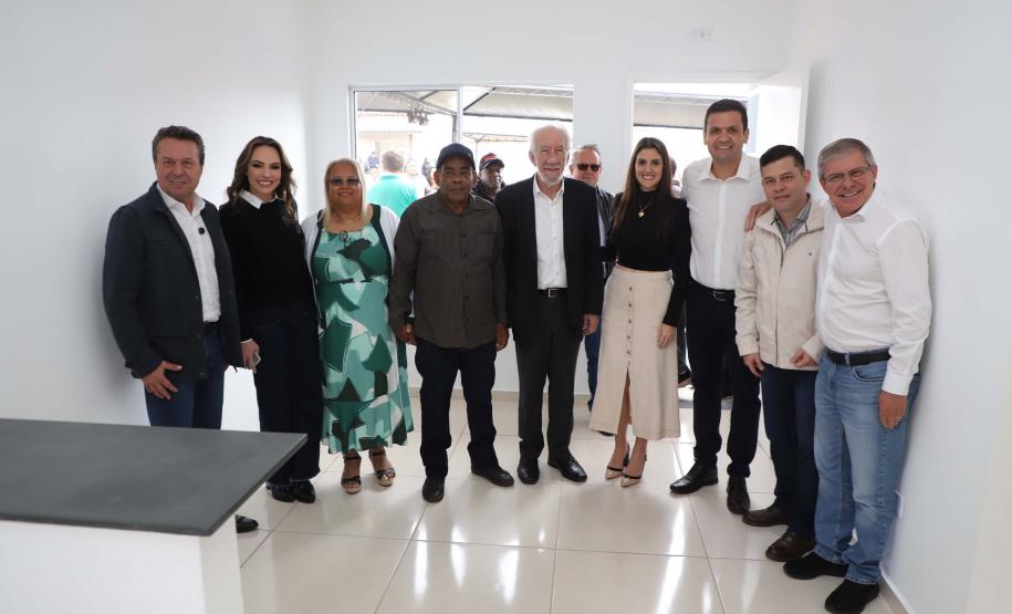 Darci Piana entrega residencial com 120 casas a famílias de Nova Londrina