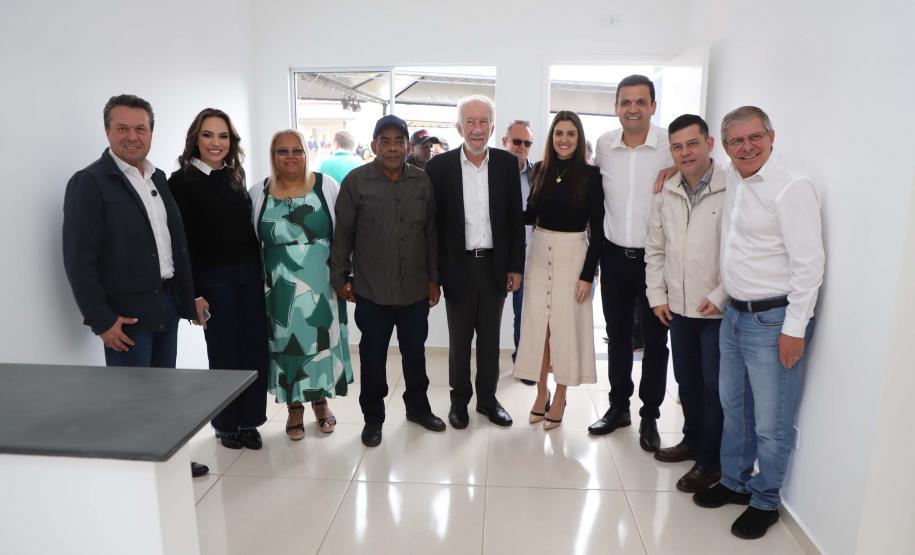 Darci Piana entrega residencial com 120 casas a famílias de Nova Londrina