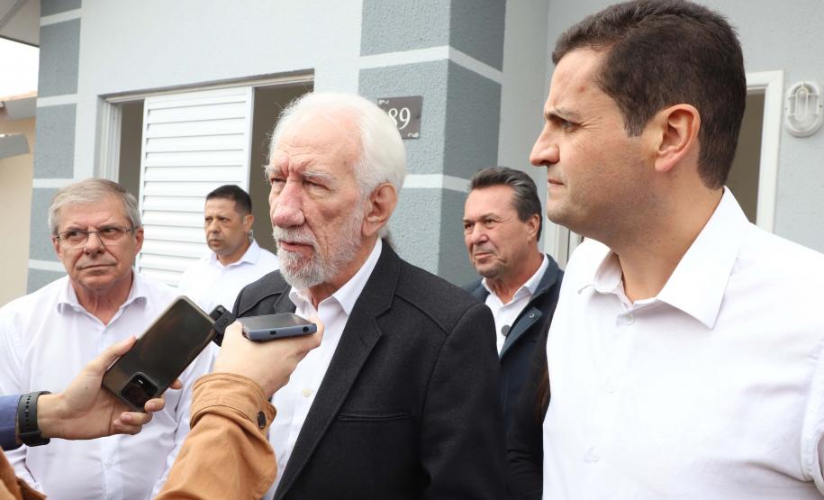 Darci Piana entrega residencial com 120 casas a famílias de Nova Londrina