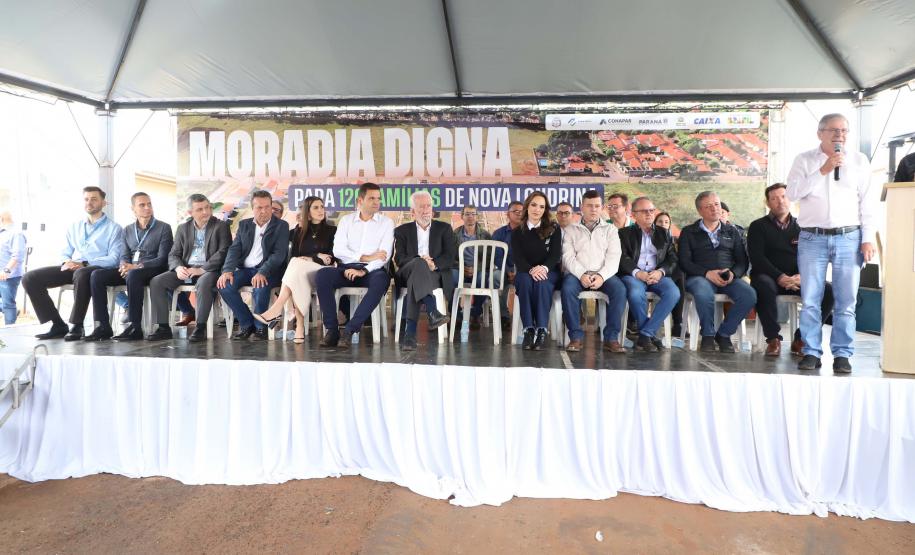 Darci Piana entrega residencial com 120 casas a famílias de Nova Londrina