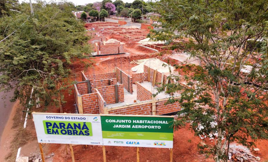 Darci Piana entrega residencial com 120 casas a famílias de Nova Londrina