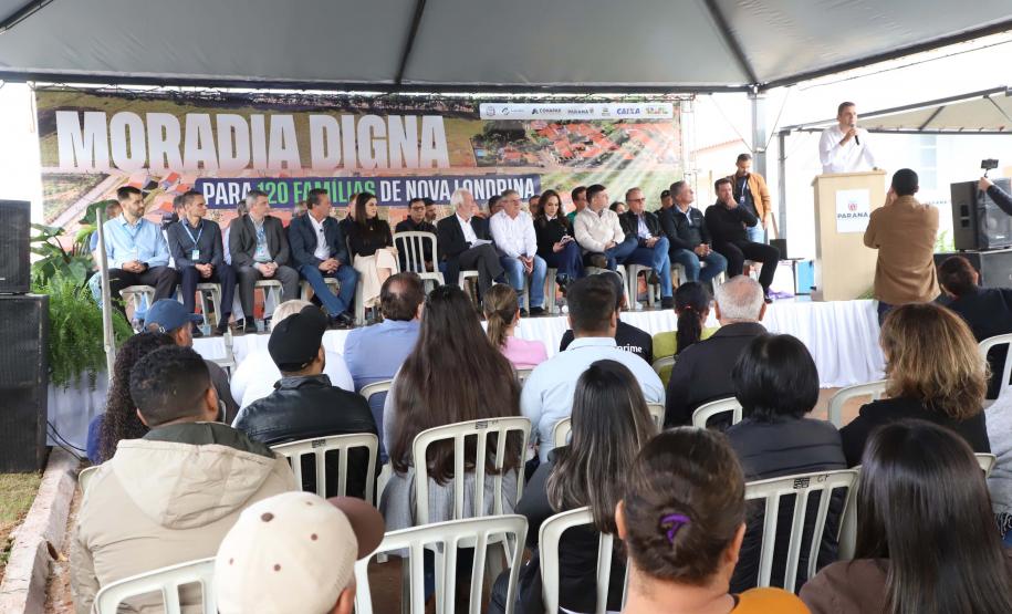 Darci Piana entrega residencial com 120 casas a famílias de Nova Londrina