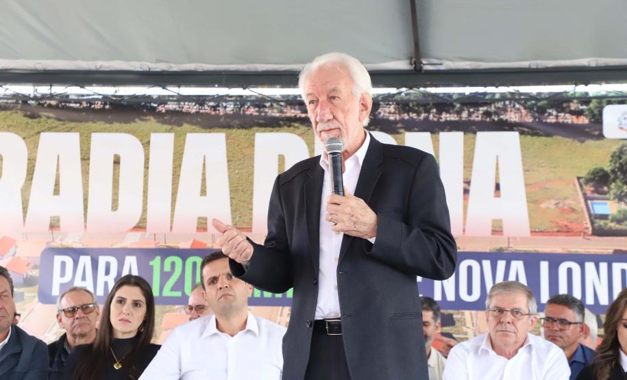 Darci Piana entrega residencial com 120 casas a famílias de Nova Londrina