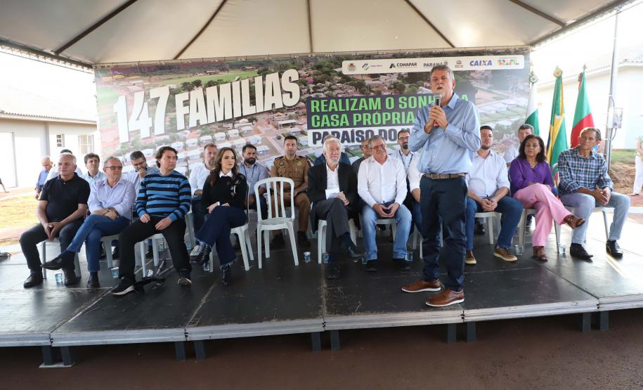 Com o Casa Fácil Paraná, 143 famílias de Paraíso do Norte conquistam moradia própria