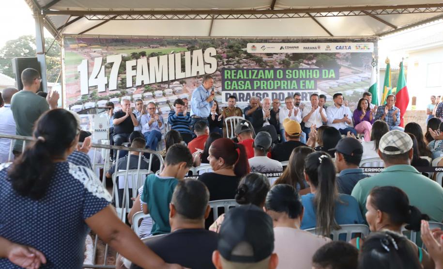 Com o Casa Fácil Paraná, 143 famílias de Paraíso do Norte conquistam moradia própria