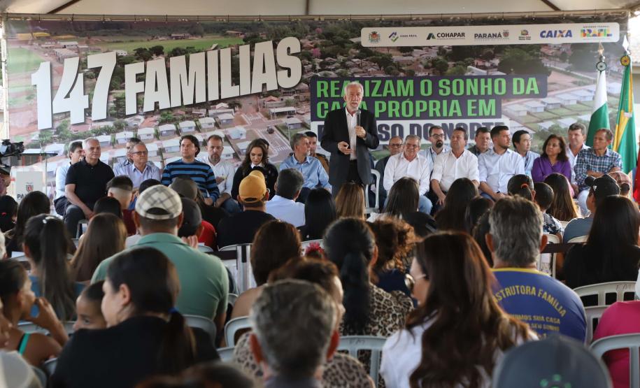 Com o Casa Fácil Paraná, 143 famílias de Paraíso do Norte conquistam moradia própria