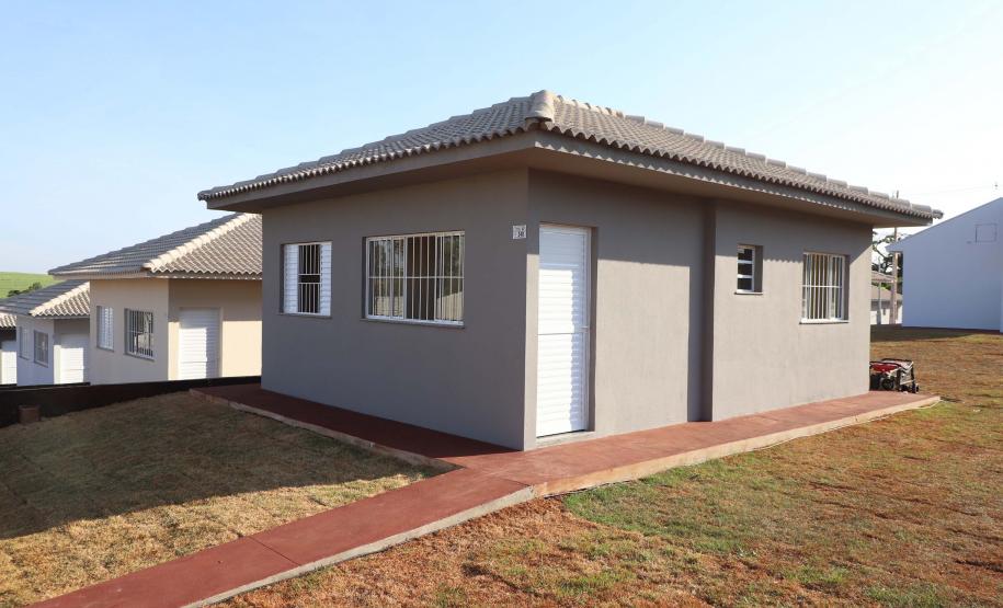 Com o Casa Fácil Paraná, 143 famílias de Paraíso do Norte conquistam moradia própria