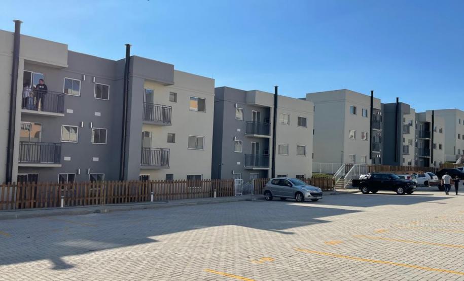 Cohapar entrega residencial com 144 apartamentos em Araucária