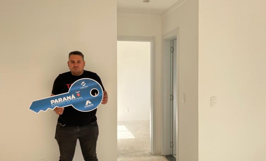 Cohapar entrega residencial com 144 apartamentos em Araucária