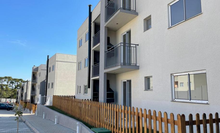 Cohapar entrega residencial com 144 apartamentos em Araucária