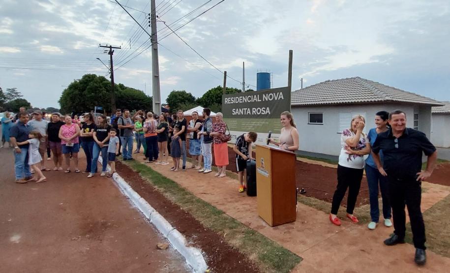 Cohapar entrega 30 moradias para famílias de Nova Santa Rosa