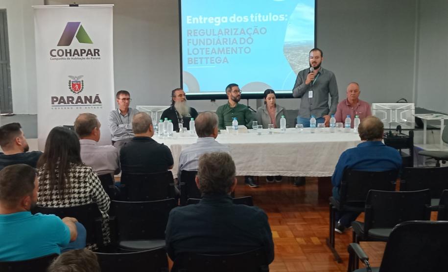 Cohapar entrega 257 títulos de regularização fundiária em Douradina, Ribeirão do Pinhal e Turvo