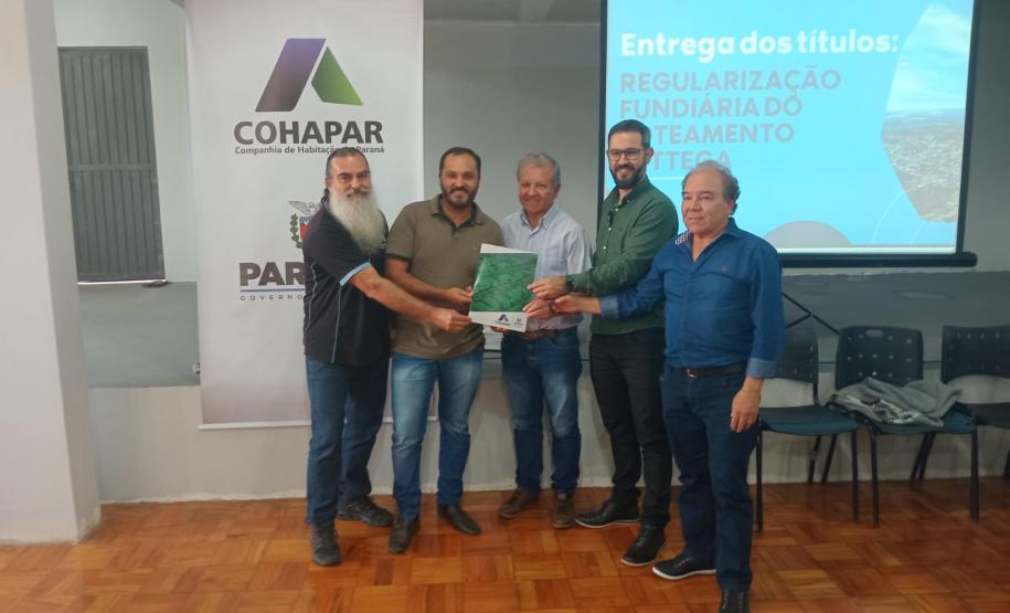 Cohapar entrega 257 títulos de regularização fundiária em Douradina, Ribeirão do Pinhal e Turvo