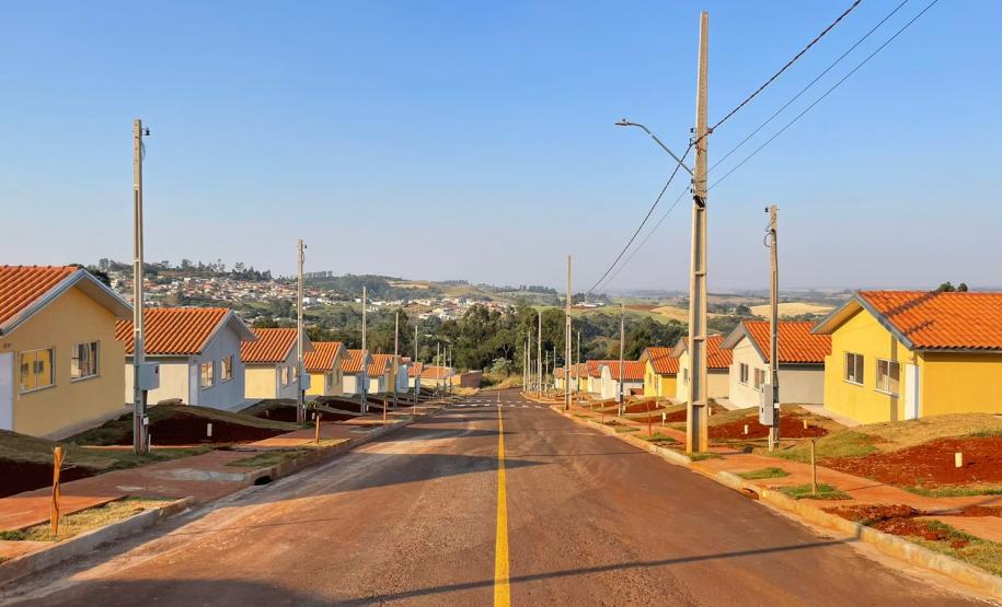 65 famílias de Califórnia recebem moradias financiadas pela Cohapar