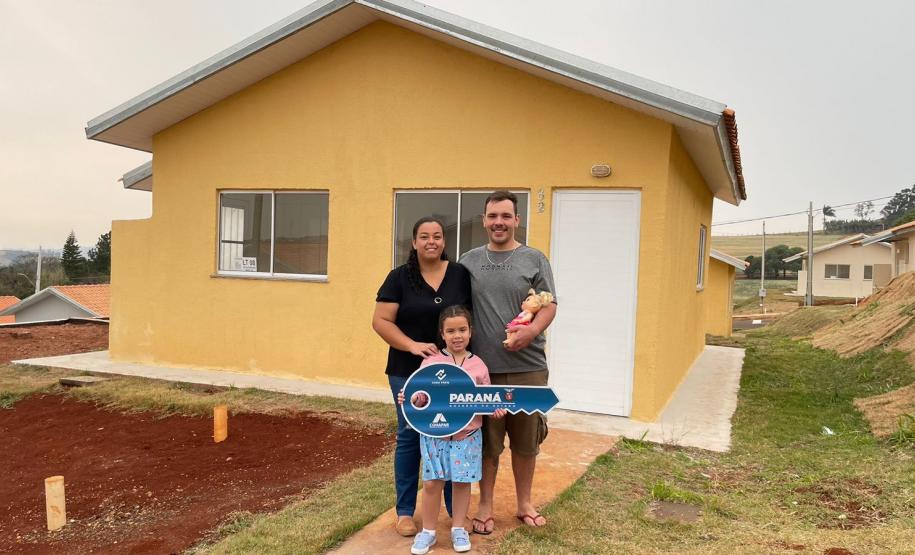 65 famílias de Califórnia recebem moradias financiadas pela Cohapar