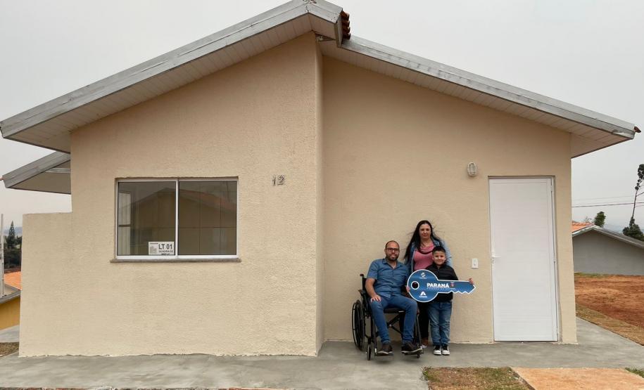 65 famílias de Califórnia recebem moradias financiadas pela Cohapar