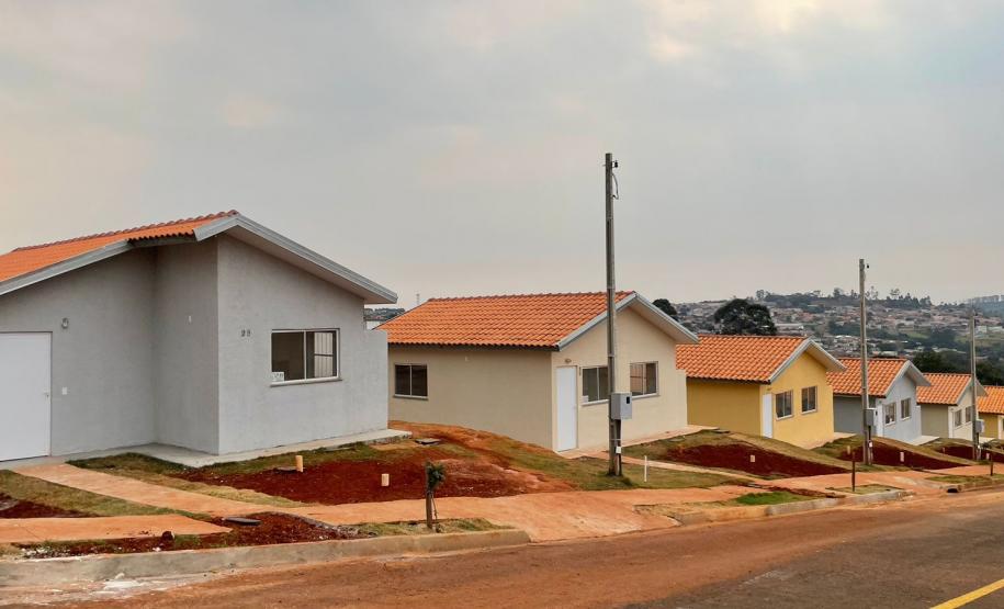 65 famílias de Califórnia recebem moradias financiadas pela Cohapar