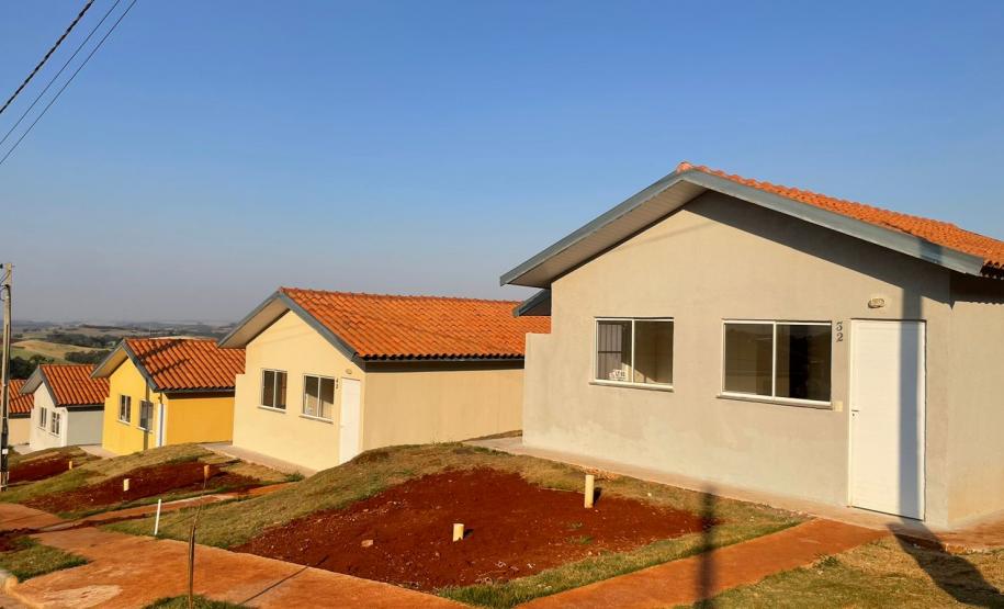 65 famílias de Califórnia recebem moradias financiadas pela Cohapar