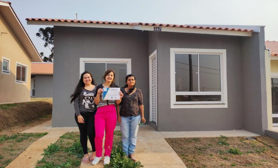 Com mais de R$ 1 milhão de recursos estaduais, 52 famílias conquistam a casa própria em Guarapuava