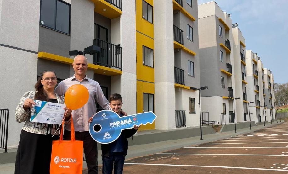 Com R$ 3,3 milhões em recursos estaduais, novo residencial beneficia 240 famílias em Londrina