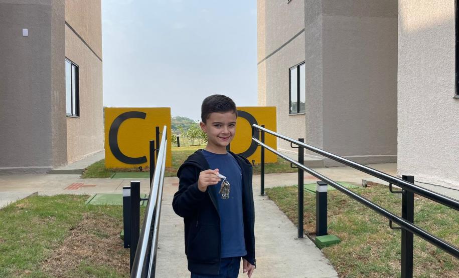 Com R$ 3,3 milhões em recursos estaduais, novo residencial beneficia 240 famílias em Londrina