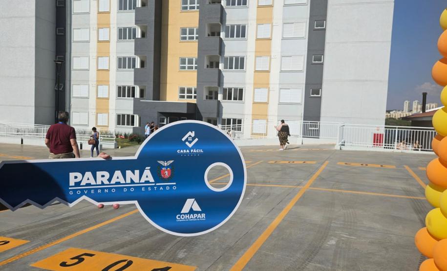 64 famílias de Maringá celebram o sonho do imóvel próprio