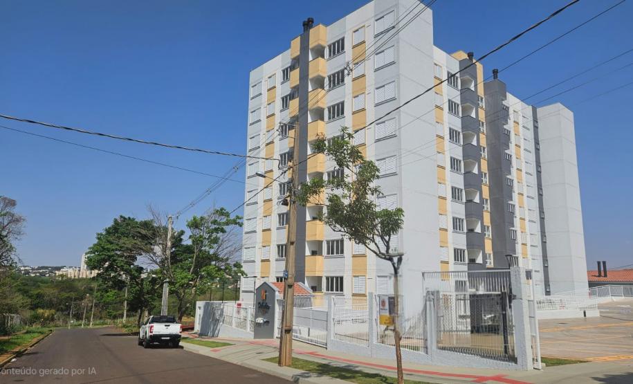 64 famílias de Maringá celebram o sonho do imóvel próprio