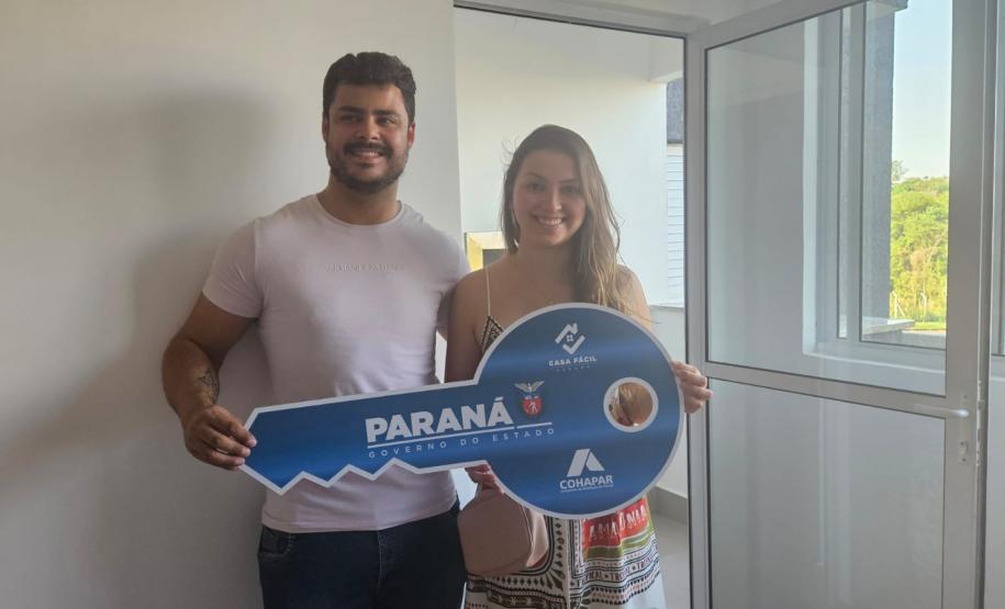 64 famílias de Maringá celebram o sonho do imóvel próprio
