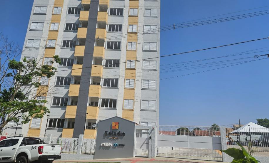 64 famílias de Maringá celebram o sonho do imóvel próprio