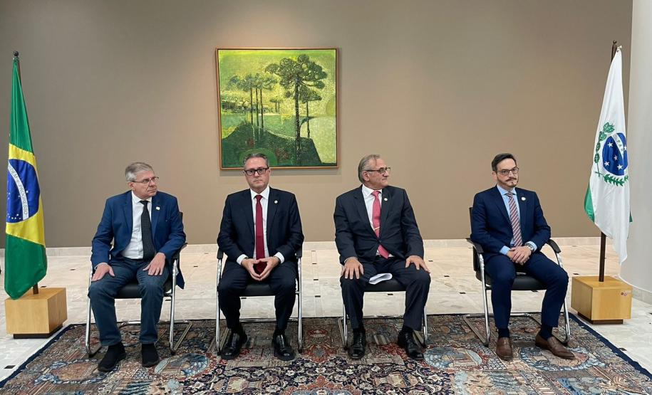 Cohapar e Tribunal de Justiça assinam termo para promover regularização fundiária no Estado