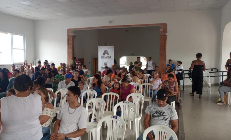 Em Ribeirão Claro, 50 famílias recebem moradias financiadas pela Cohapar