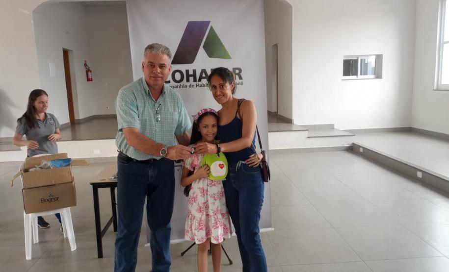 Em Ribeirão Claro, 50 famílias recebem moradias financiadas pela Cohapar