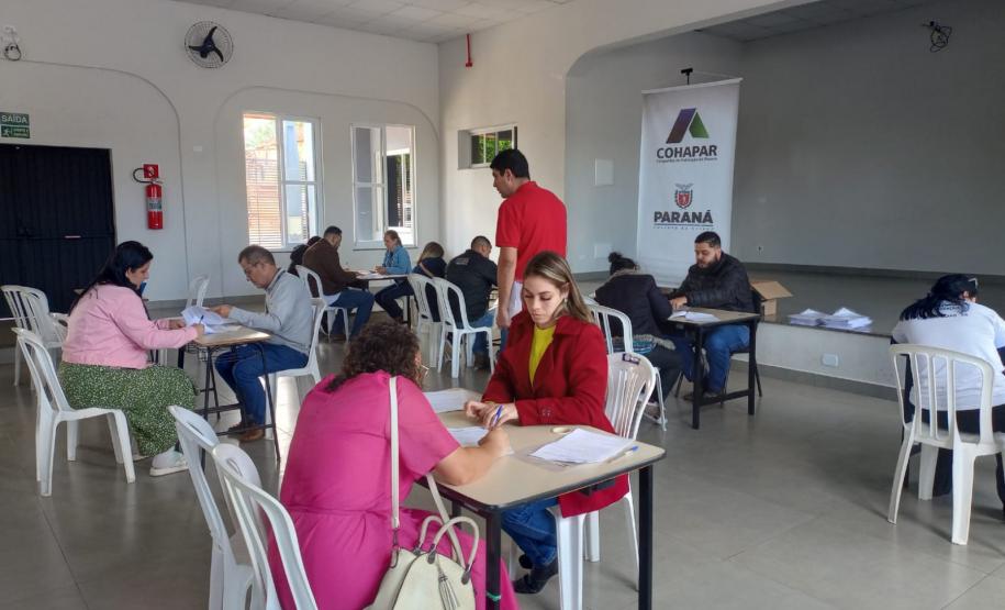 Em Ribeirão Claro, 50 famílias recebem moradias financiadas pela Cohapar