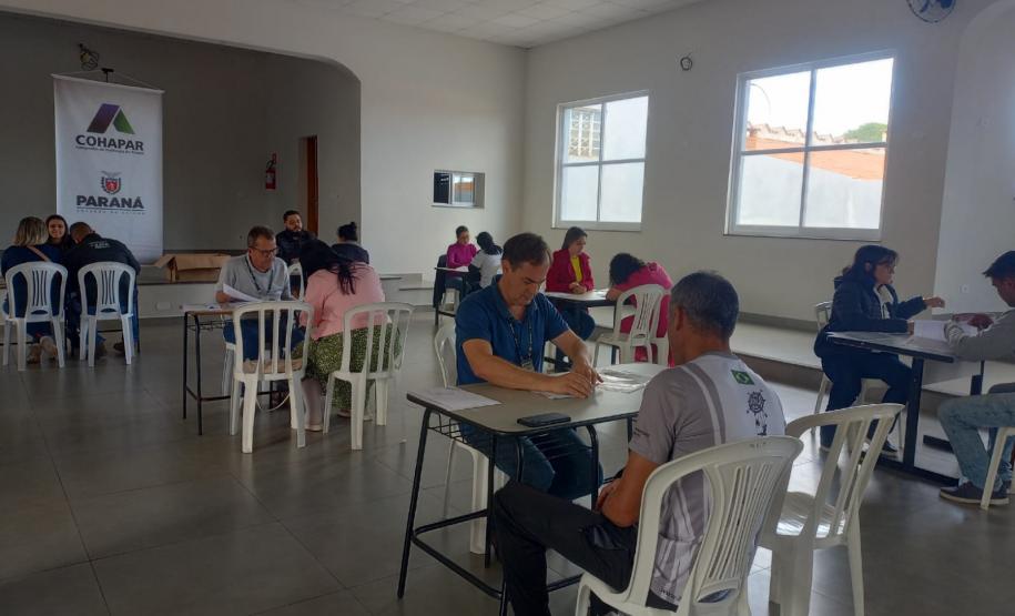 Em Ribeirão Claro, 50 famílias recebem moradias financiadas pela Cohapar