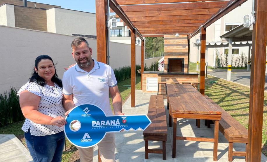 Cohapar entrega residencial com 128 apartamentos na capital