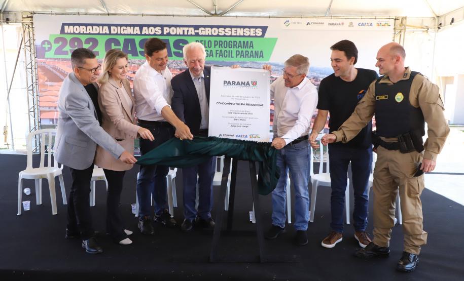 Casa Fácil Paraná: Darci Piana entrega casas para 292 famílias de Ponta Grossa