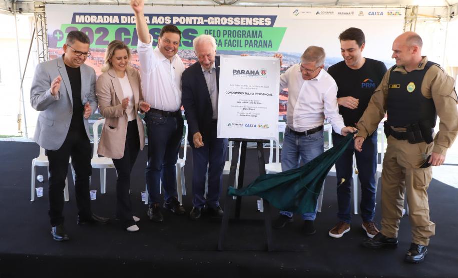Casa Fácil Paraná: Darci Piana entrega casas para 292 famílias de Ponta Grossa