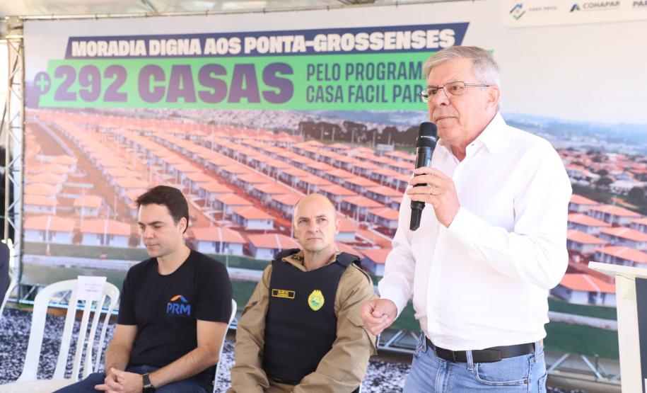 Casa Fácil Paraná: Darci Piana entrega casas para 292 famílias de Ponta Grossa