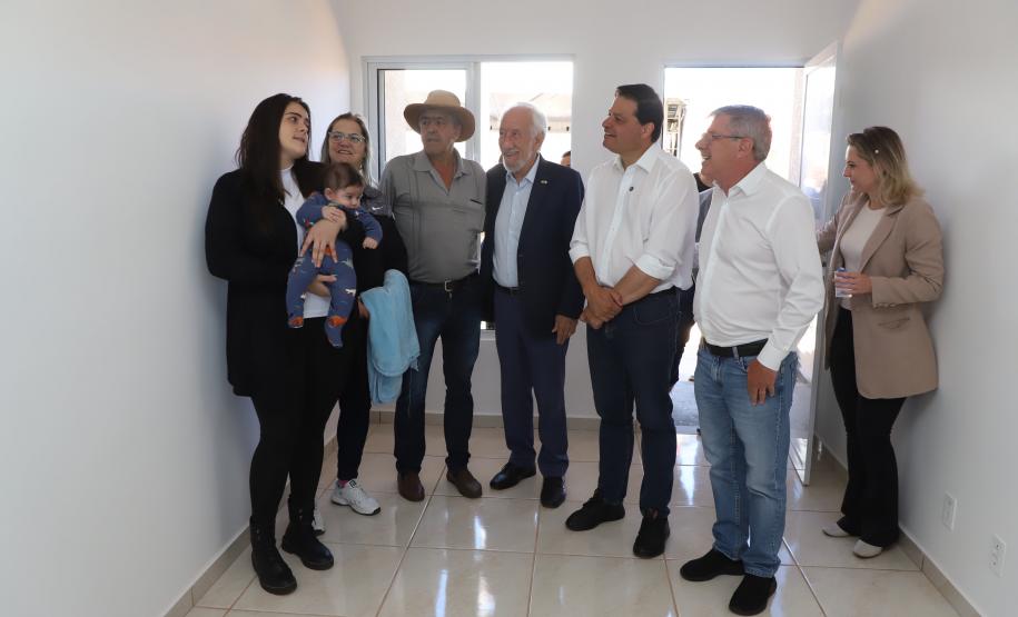 Casa Fácil Paraná: Darci Piana entrega casas para 292 famílias de Ponta Grossa