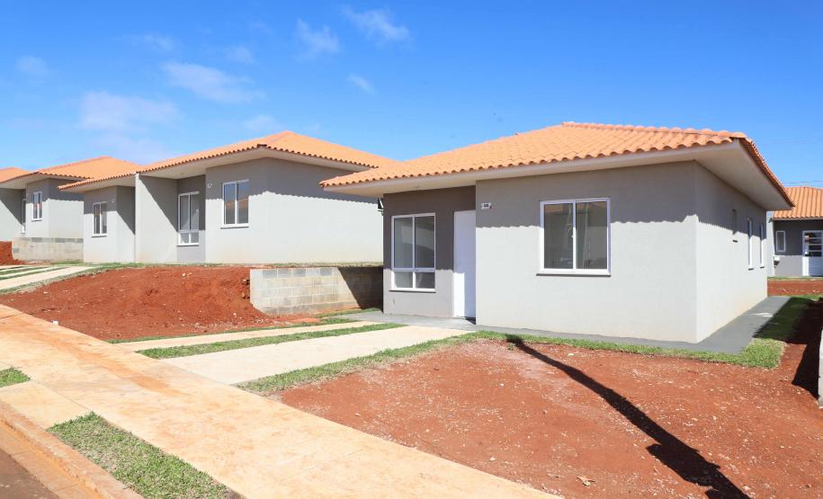 Casa Fácil Paraná: Darci Piana entrega casas para 292 famílias de Ponta Grossa