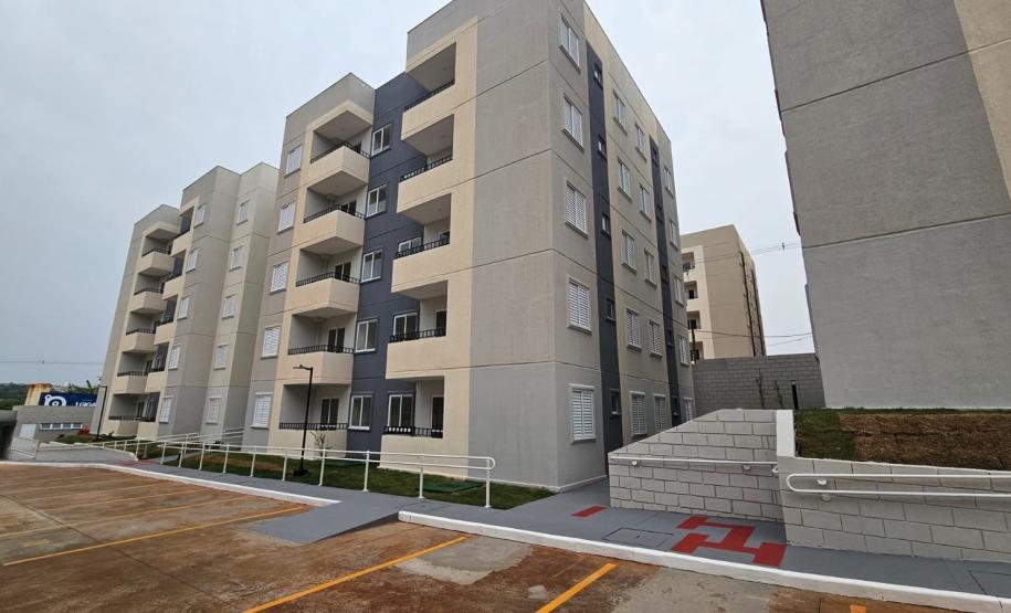 Com aporte estadual de R$ 2,33 milhões, 200 famílias de Maringá conquistam imóveis próprios