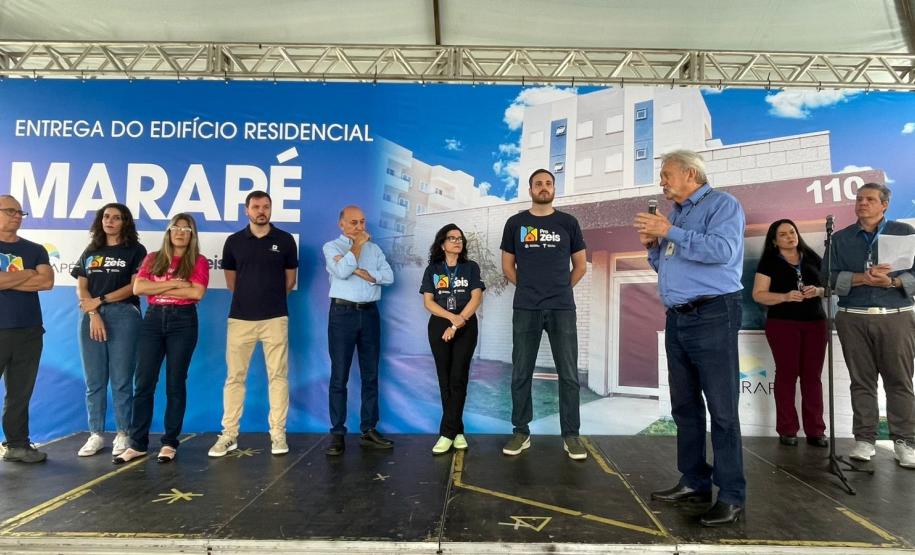 Com aporte estadual de R$ 2,33 milhões, 200 famílias de Maringá conquistam imóveis próprios