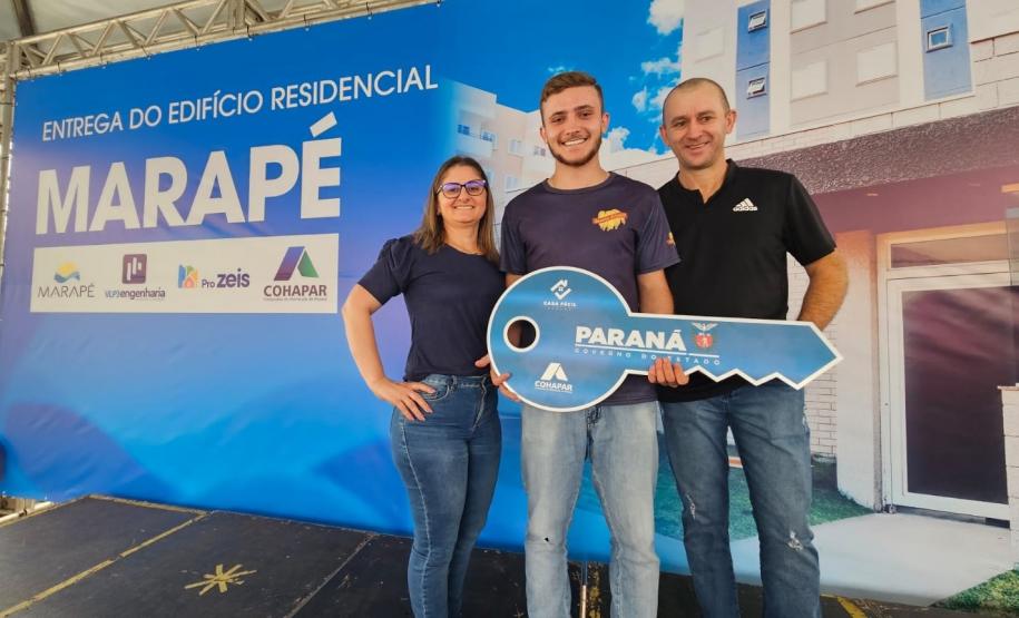 Com aporte estadual de R$ 2,33 milhões, 200 famílias de Maringá conquistam imóveis próprios