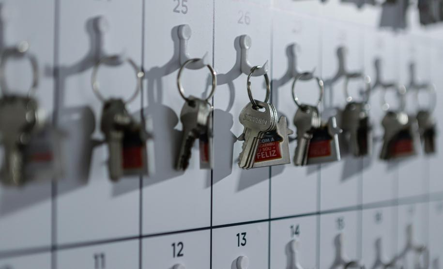 532 famílias de Cafelândia e Nova Aurora recebem as chaves da casa própria